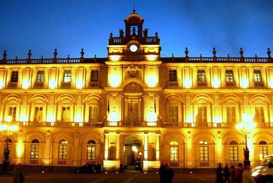 Plaza de la Universidad